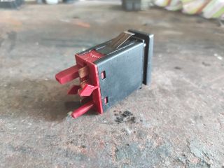 bontott VW PASSAT B5 Kipörgésgátló Kapcsoló