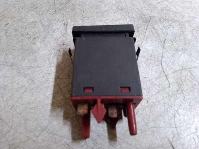 bontott VW PASSAT B5 Kipörgésgátló Kapcsoló