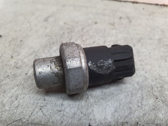 bontott VW PASSAT B5 Klíma Nyomásérzékelő Kapcsoló