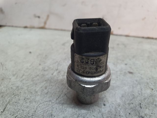 bontott VW PASSAT B5 Klíma Nyomásérzékelő Kapcsoló