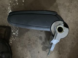 bontott VW PASSAT B5 Könyöklő