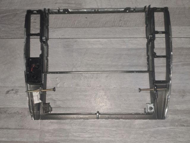bontott VW PASSAT B5 Középkonzol Keret