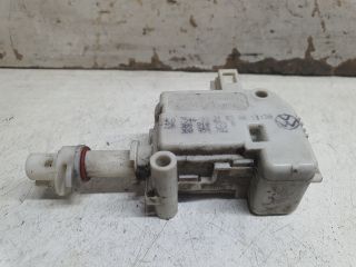 bontott VW PASSAT B5 Központizár Motor Tankajtó