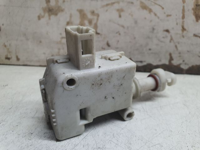 bontott VW PASSAT B5 Központizár Motor Tankajtó