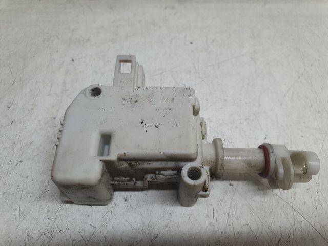 bontott VW PASSAT B5 Központizár Motor Tankajtó