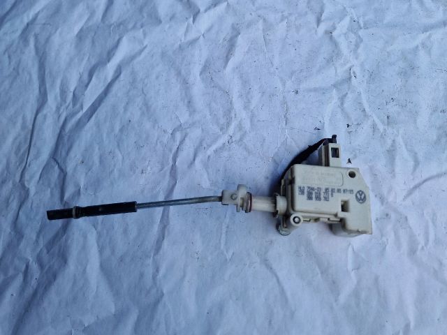 bontott VW PASSAT B5 Központizár Motor Tankajtó