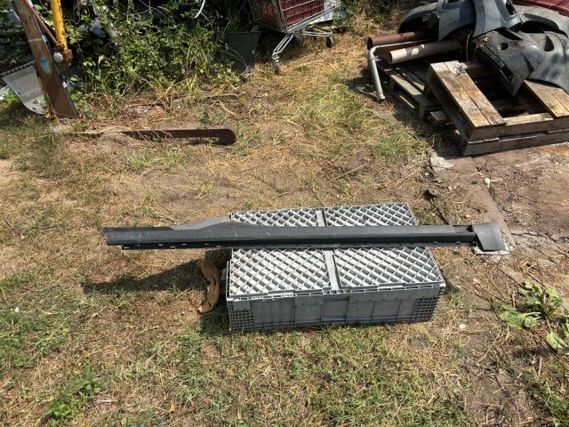 bontott VW PASSAT B5 Küszöb Burkolat