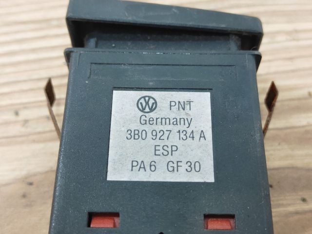 bontott VW PASSAT B5 Menetstabilizátor Kapcsoló