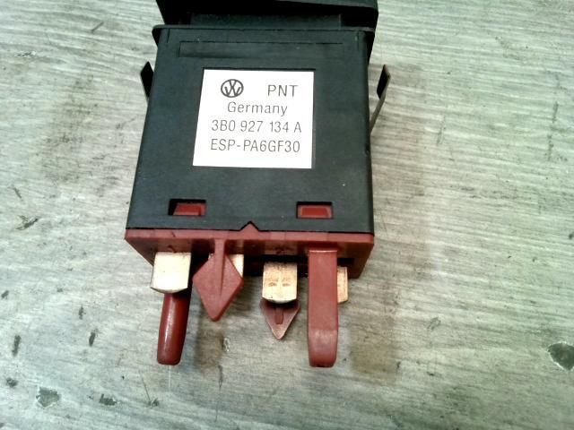 bontott VW PASSAT B5 Menetstabilizátor Kapcsoló