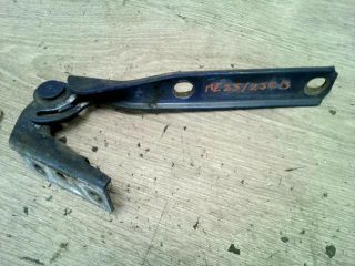 bontott VW PASSAT B5 Motorháztető Bal Zsanér