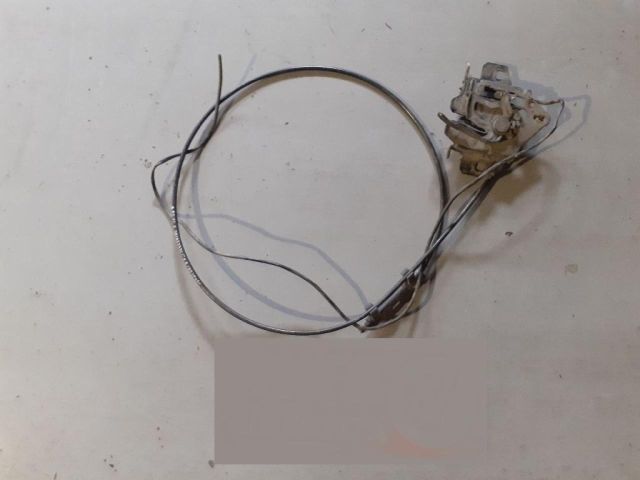 bontott VW PASSAT B5 Motorháztető Zárszerkezet