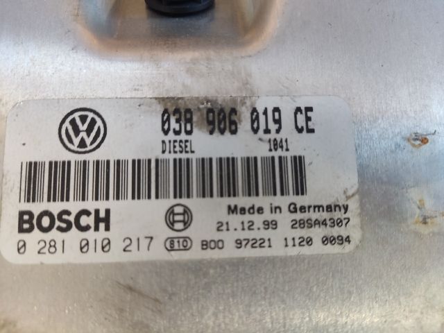 bontott VW PASSAT B5 Motorvezérlő