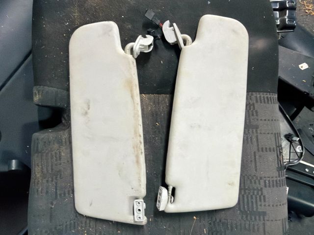 bontott VW PASSAT B5 Napellenző Pár