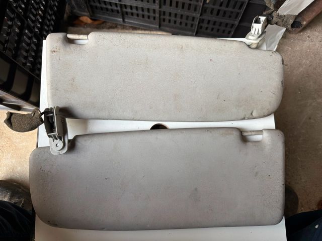 bontott VW PASSAT B5 Napellenző Pár