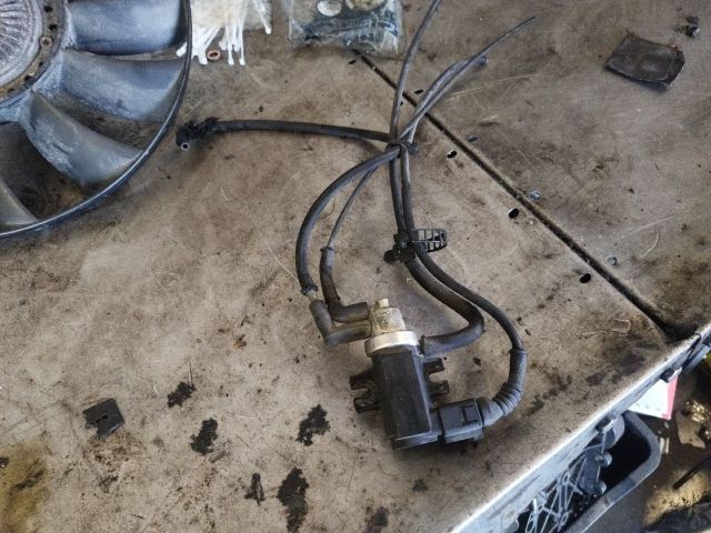 bontott VW PASSAT B5 Nyomásszabályzó Szelep