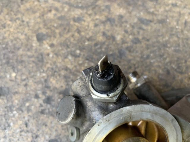 bontott VW PASSAT B5 Olajnyomás Jeladó