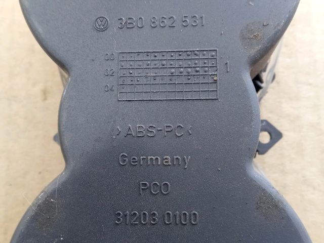 bontott VW PASSAT B5 Pohártartó