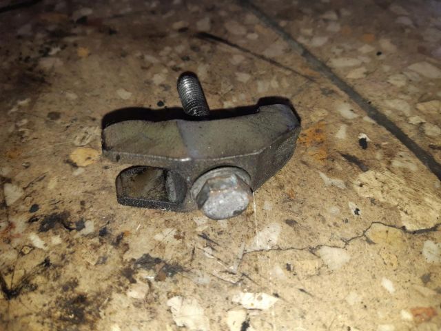 bontott VW PASSAT B5 Porlasztó Lefogató