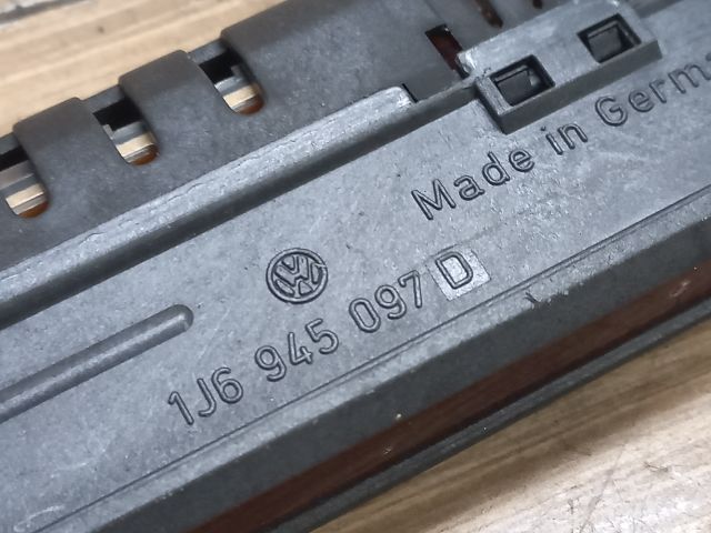 bontott VW PASSAT B5 Pótféklámpa