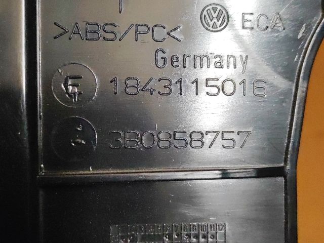 bontott VW PASSAT B5 Rádió / CD Keret