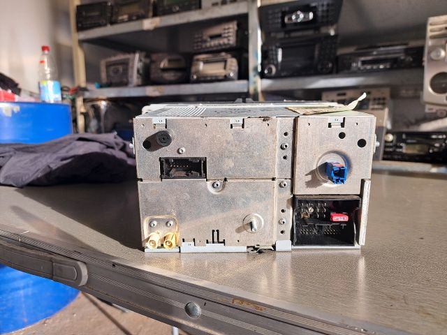 bontott VW PASSAT B5 Rádió / CD