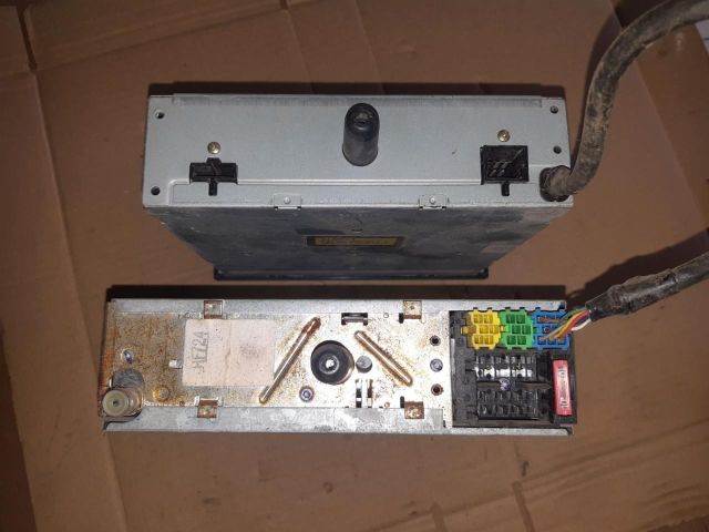 bontott VW PASSAT B5 Rádió / CD