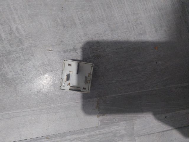 bontott VW PASSAT B5 Relé