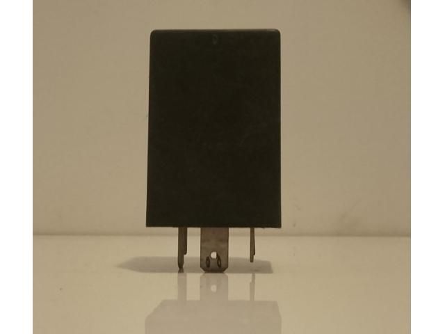 bontott VW PASSAT B5 Relé