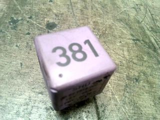 bontott VW PASSAT B5 Relé