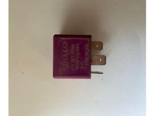 bontott VW PASSAT B5 Relé