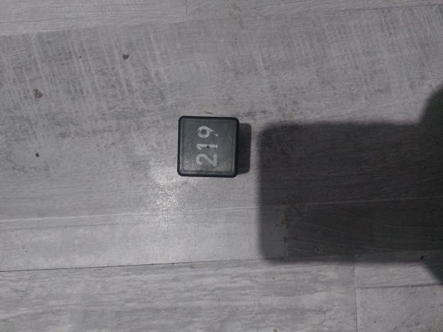 bontott VW PASSAT B5 Relé