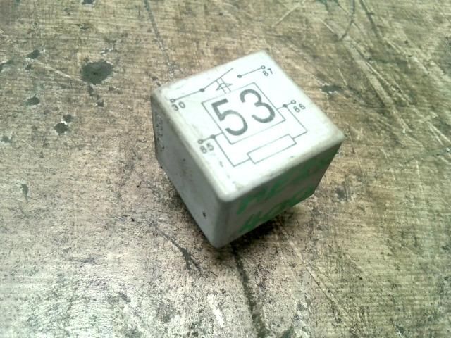 bontott VW PASSAT B5 Relé