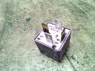 bontott VW PASSAT B5 Relé