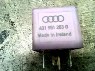 bontott VW PASSAT B5 Relé