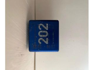 bontott VW PASSAT B5 Relé