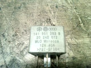 bontott VW PASSAT B5 Relé