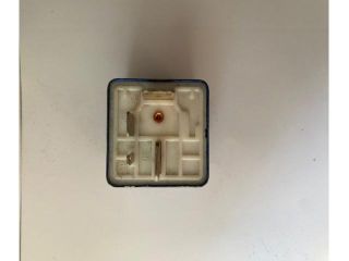 bontott VW PASSAT B5 Relé