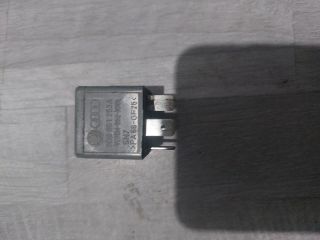 bontott VW PASSAT B5 Relé