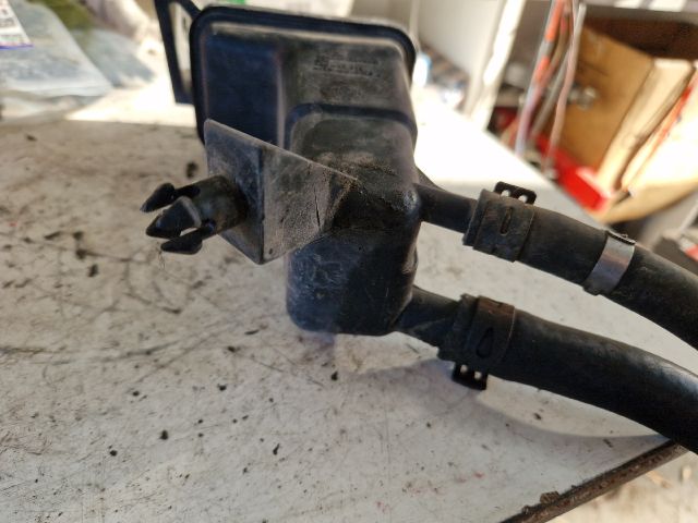 bontott VW PASSAT B5 Szervóolaj Tartály