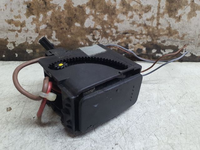 bontott VW PASSAT B5 Szivargyújtó Aljzat