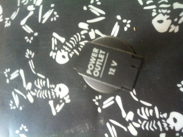 bontott VW PASSAT B5 Szivargyújtó Aljzat