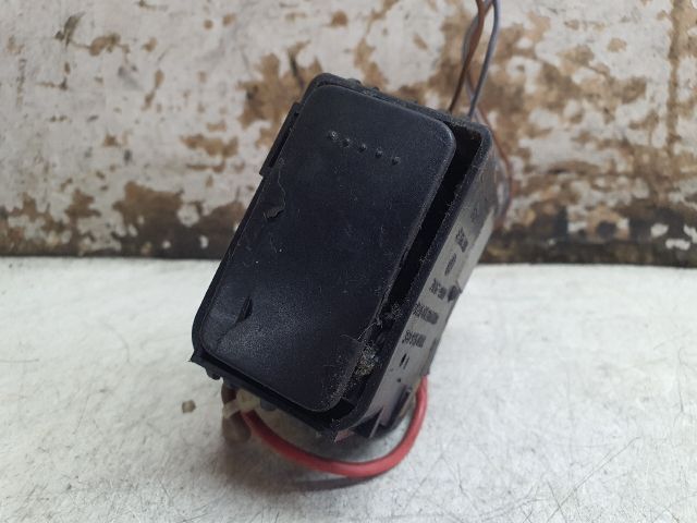 bontott VW PASSAT B5 Szivargyújtó Aljzat