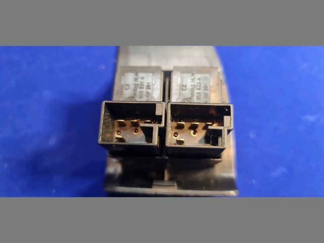 bontott VW PASSAT B5 Tankajtó Nyitó Kar / Gomb