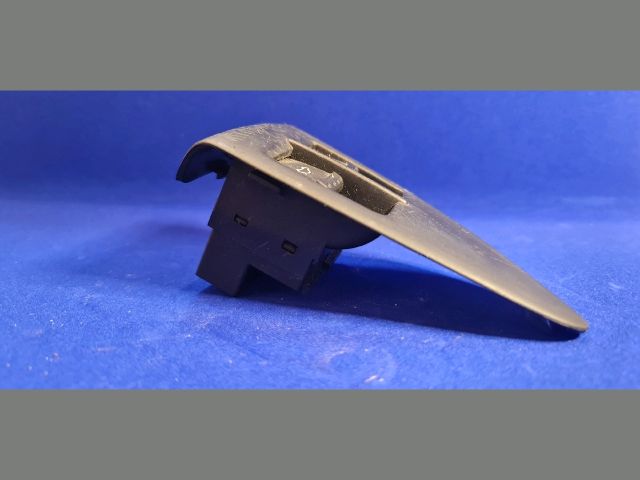 bontott VW PASSAT B5 Tankajtó Nyitó Kar / Gomb