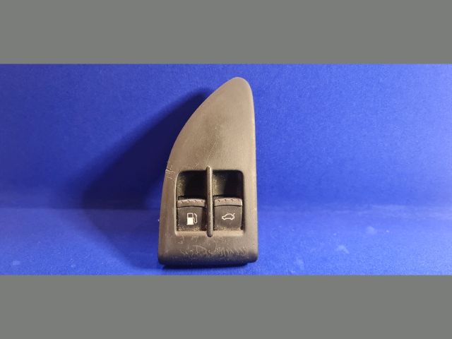 bontott VW PASSAT B5 Tankajtó Nyitó Kar / Gomb