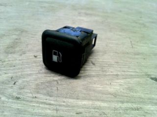 bontott VW PASSAT B5 Tankajtó Nyitó Kar / Gomb