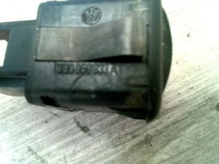 bontott VW PASSAT B5 Tankajtó Nyitó Kar / Gomb