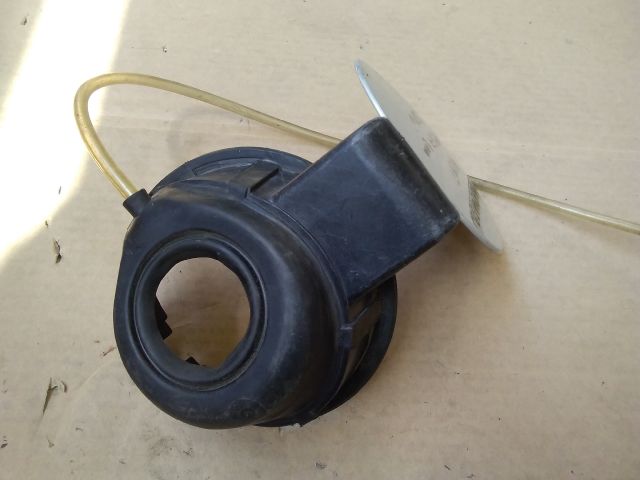 bontott VW PASSAT B5 Tankajtó