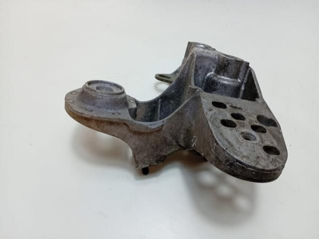 bontott VW PASSAT B5 Tartó Bak