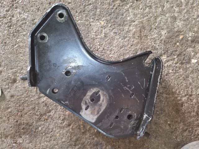 bontott VW PASSAT B5 Tartó Bak